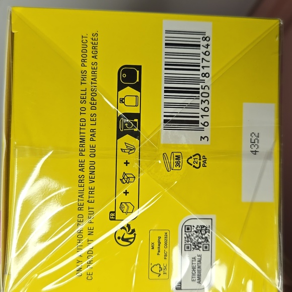 Marc Jacobs Daisy Eau So Fresh Glow Eau de Toilette with Pear, Violet 75ml - Picture 5 of 7